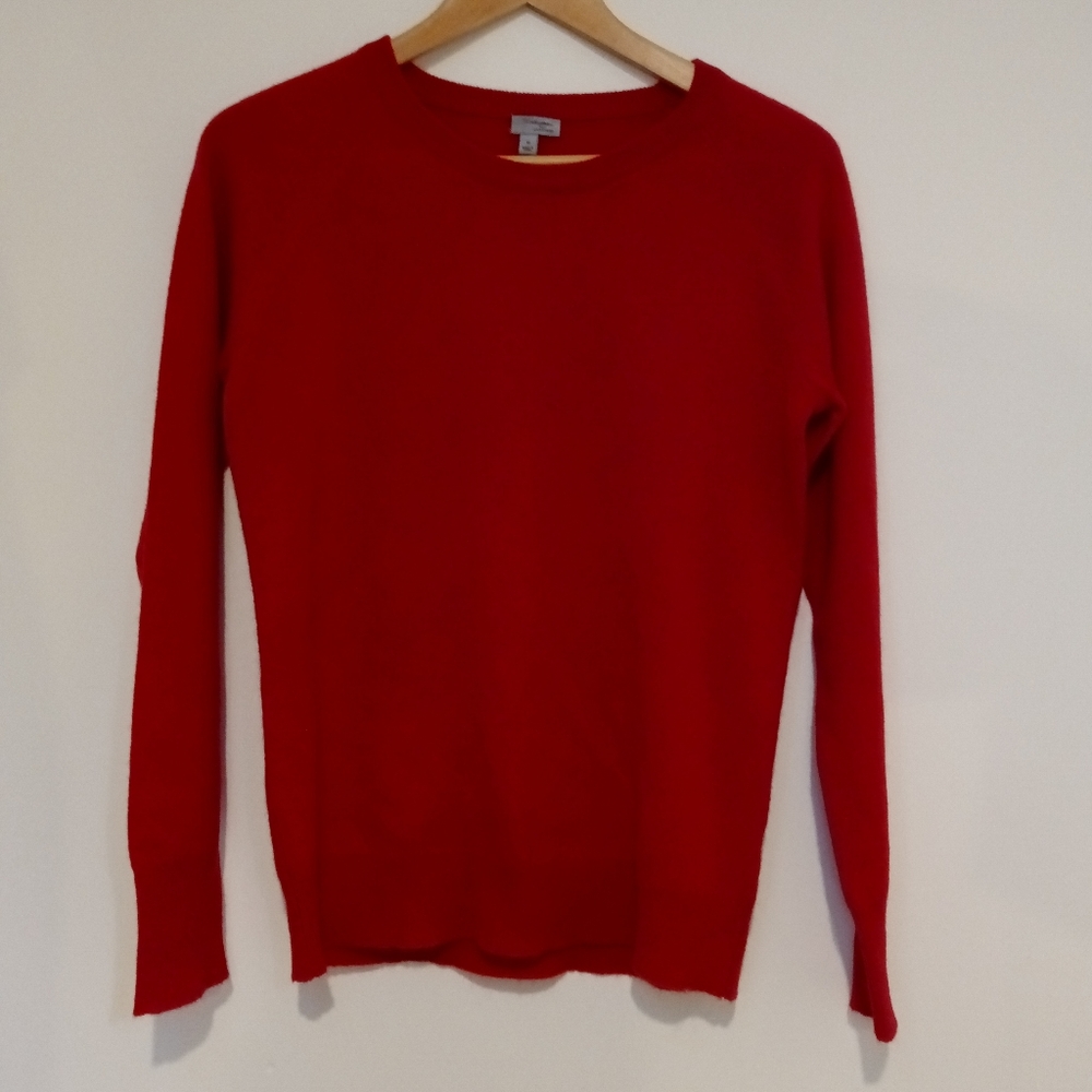 Halogen Classic Red Cashmere Crew Neck Sweater Size Medium